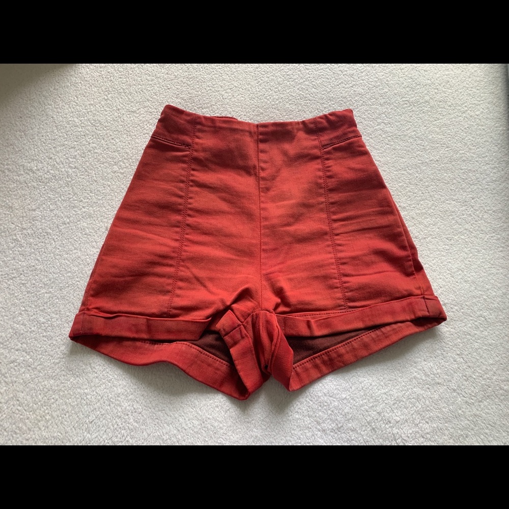 Cooperative high rise shorts